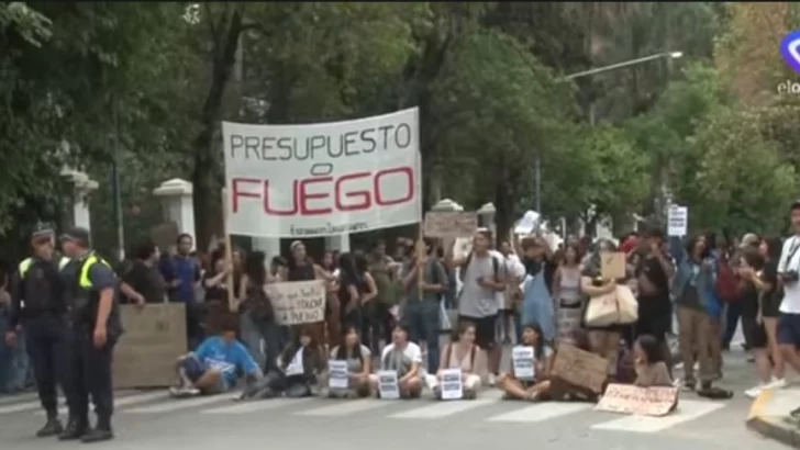 Confirmaron la toma de distintas facultades de la UNT