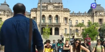 Dictaron clases públicas en la Plaza Independencia