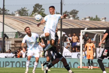 Atlético Tucumán cae ante Riestra y profundiza su crisis deportiva