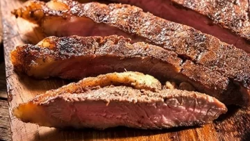 El consumo de carne cayó 11,3% interanual y se desploma a su peor nivel en 26 años