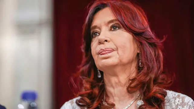 Cristina Kirchner apuntó contra gobernadores y diputados peronistas que apoyaron el veto