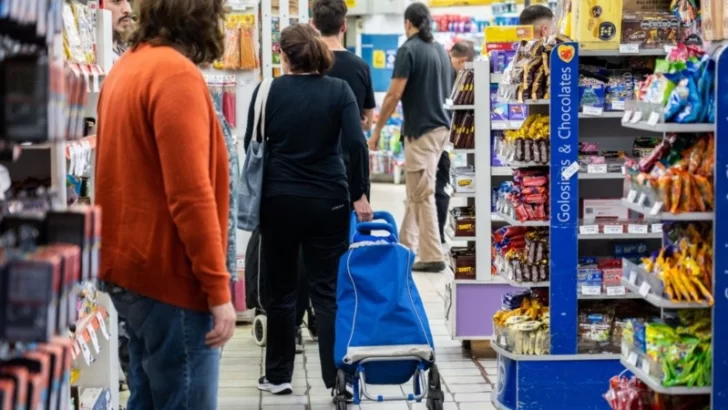 Una familia de cuatro integrantes necesitó en septiembre casi $1 millón para no caer en la pobreza