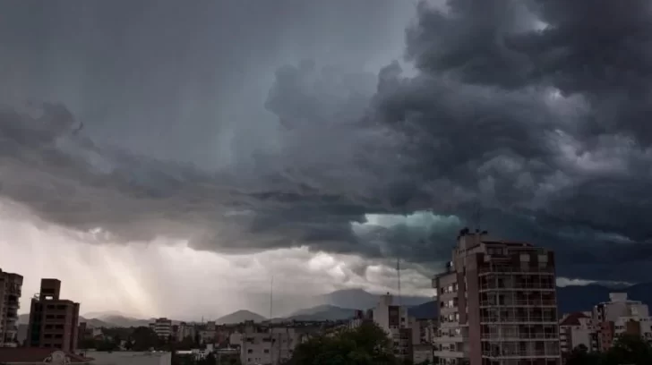 Tucumán, en alerta por fuertes tormentas y caída de granizo