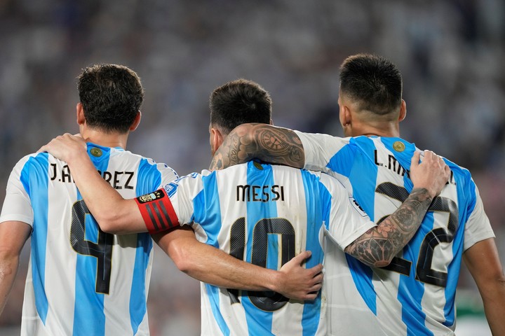 La Selección argentina se prepara para enfrentar a Perú