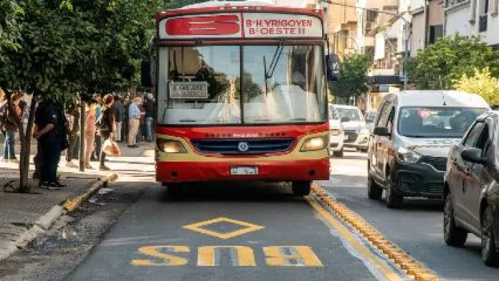 Avanza la compra de los 100 nuevos colectivos para mejorar el transporte público en la provincia