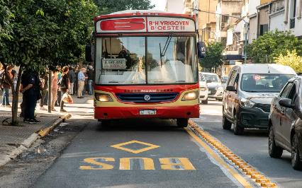 Avanza la compra de los 100 nuevos colectivos para mejorar el transporte público en la provincia