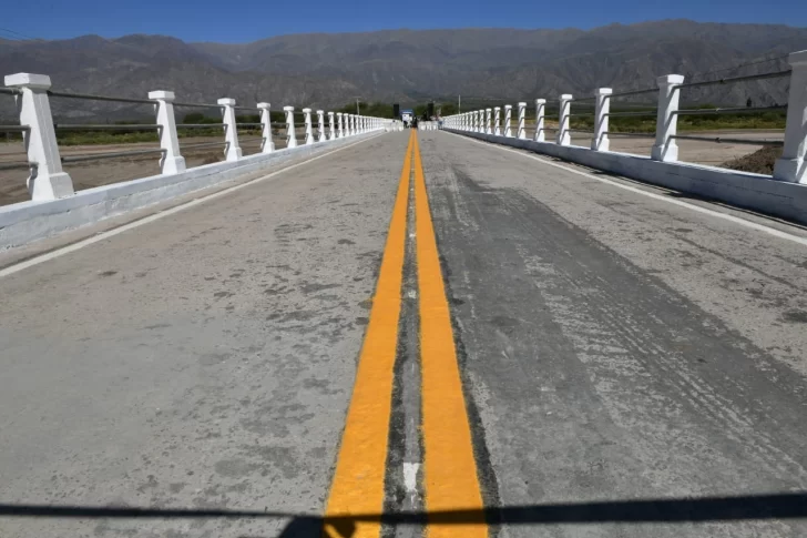 Inauguraron el puente del río Santa María antes de la temporada de verano 2025