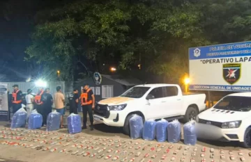 Secuestraron 400 kilos de hojas de coca, celulares, vehículos y aprehendieron a cinco personas