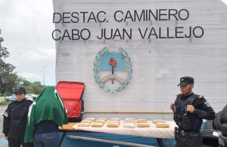 La Policía de Tucumán incautó 17 kilos de marihuana en Cabo Vallejo