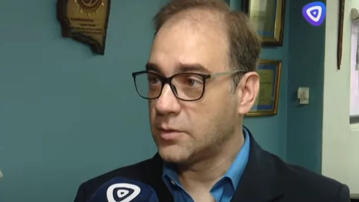 Denuncian despidos de docentes en colegios privados
