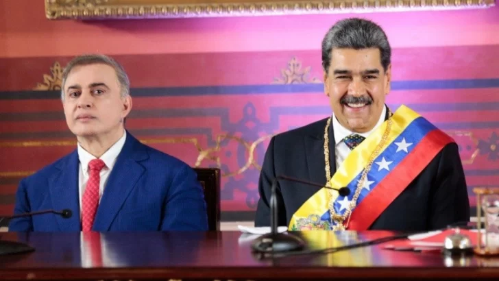 Maduro asumió hasta 2035 y extiende el régimen chavista en medio del escándalo