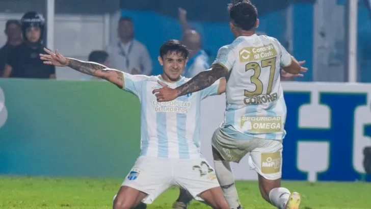 Atlético goleó a Sarmiento en el regreso de Lucas Pusineri