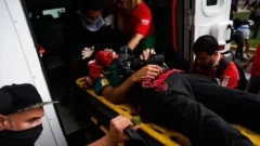El fotógrafo atacado en la marcha de jubilados continúa en estado crítico y piden dadores de sangre
