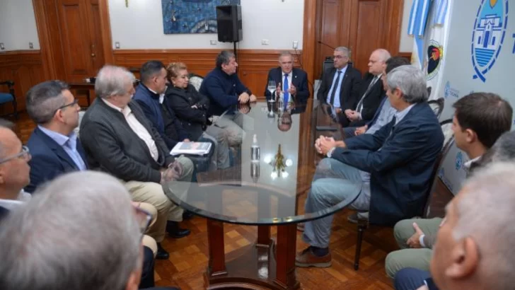 El Gobierno provincial logró un acuerdo paritario entre UATRE y ACNOA