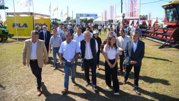 Jaldo acompañó la apertura de la expo apronor y destacó el esfuerzo del campo Norteño
