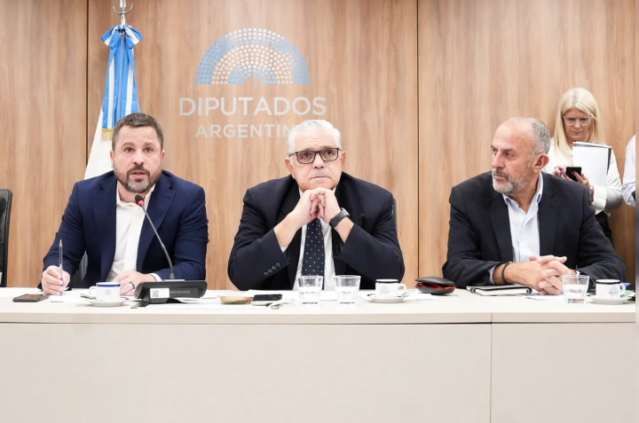 La reforma laboral y la polémica sobre el aporte sindical marcan la agenda en el Congreso a días del paro convocado por la CGT.