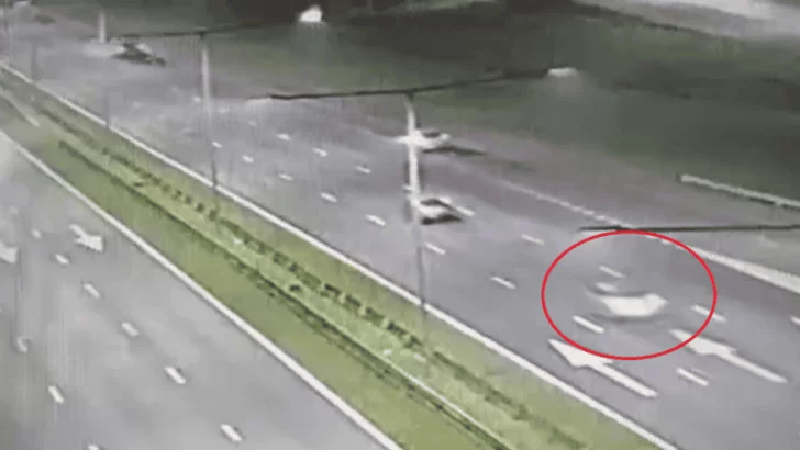 Así fue el despiste en Panamericana del auto en el que murieron cinco jóvenes
